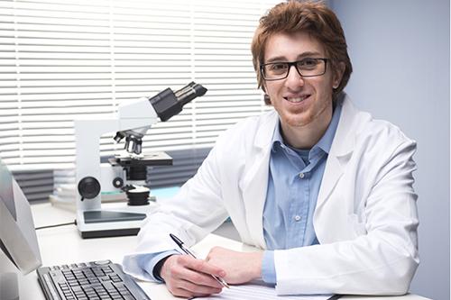 Interpretação Clínica de Exames Laboratoriais em Oncologia Interpretação Clínica de Exames Laboratoriais em Oncologia